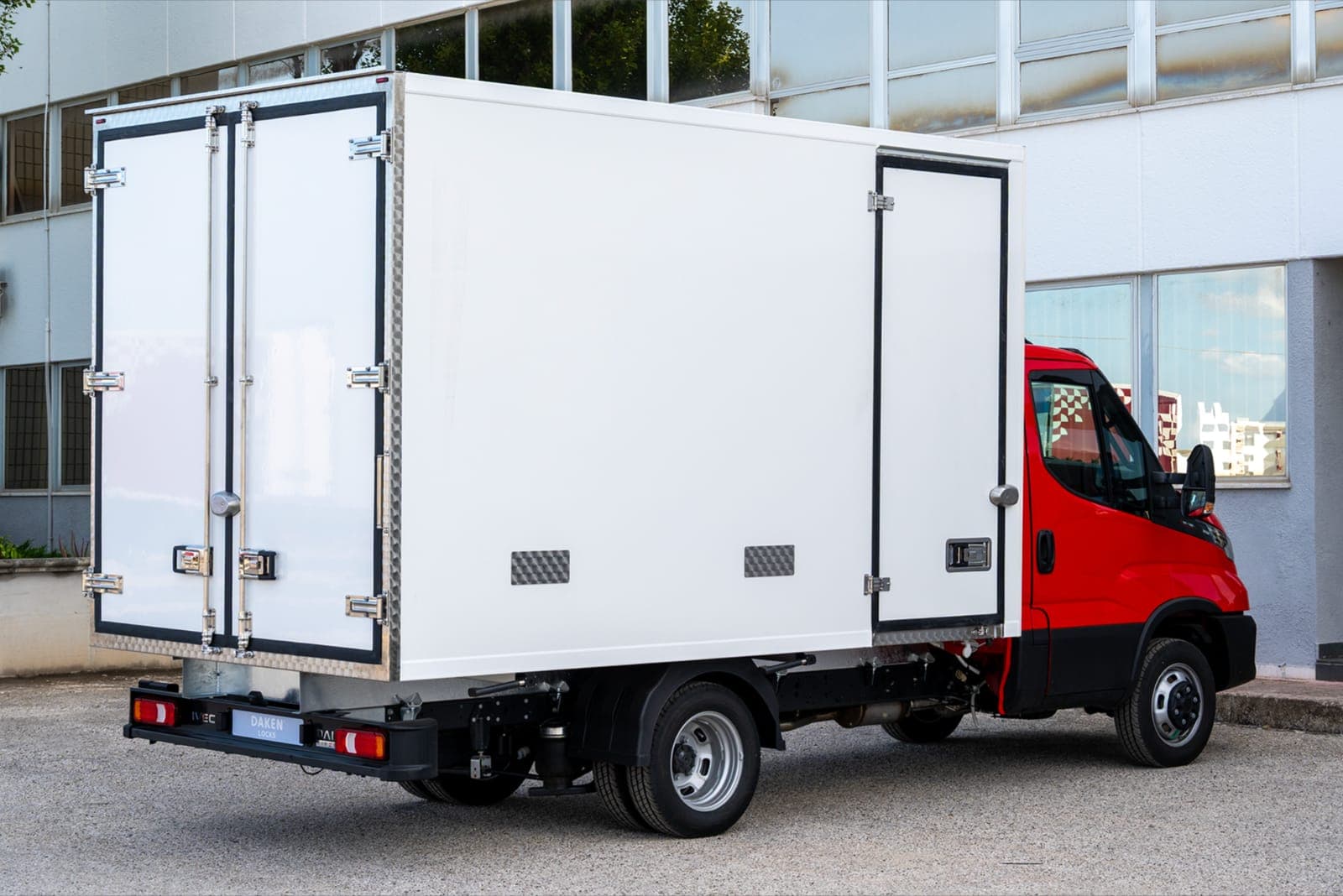 Blackstone Cube ugrađen na kombi