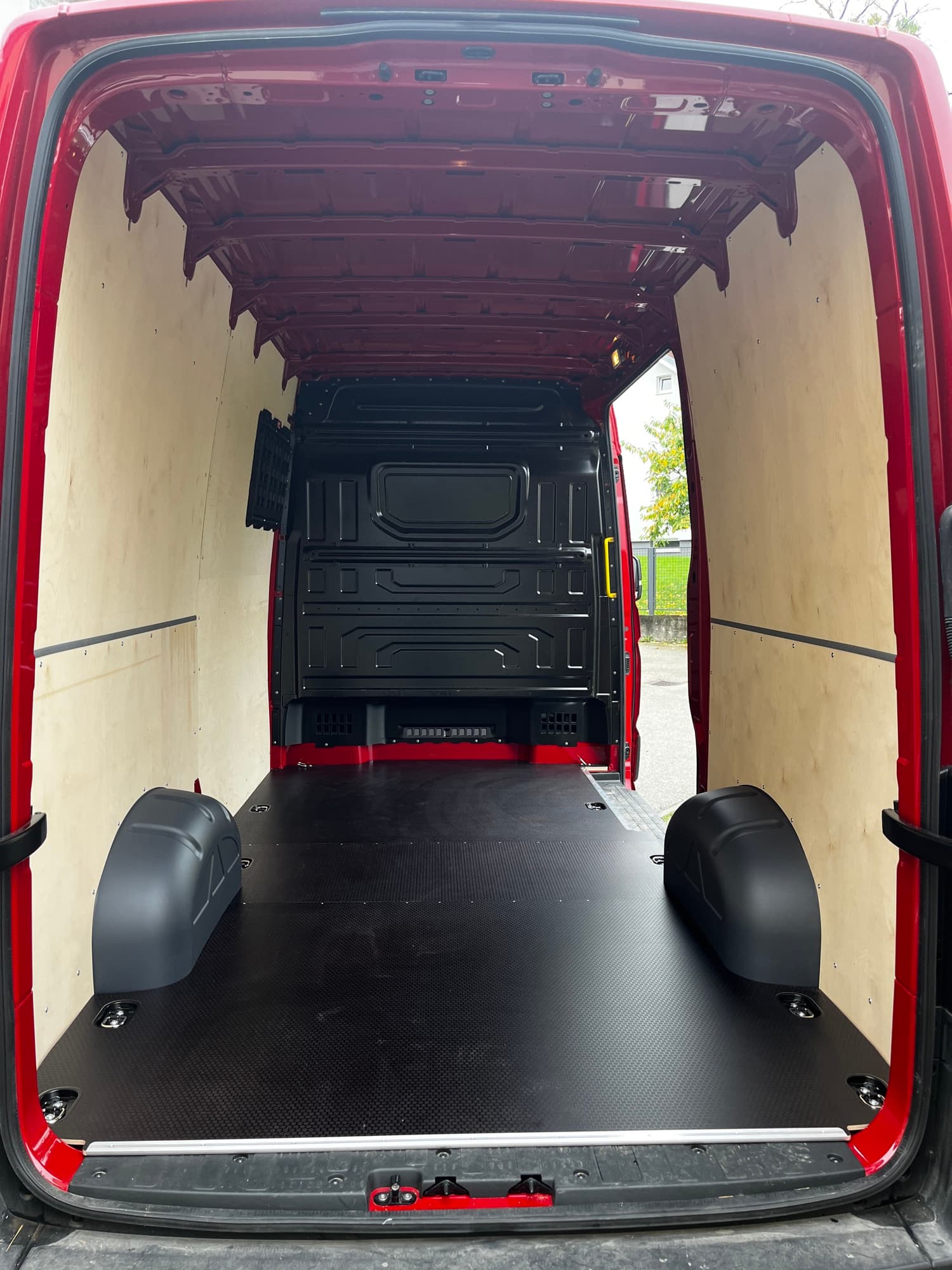 Volkswagen Crafter L3H3 (1/2)